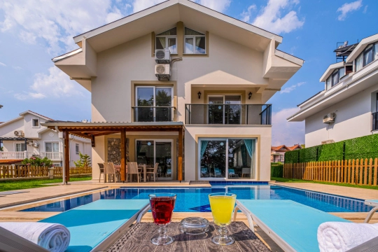 Villa Lilly 1 - Muğla, Fethiye, Çalış - Deniz manzaralı tatil villası
