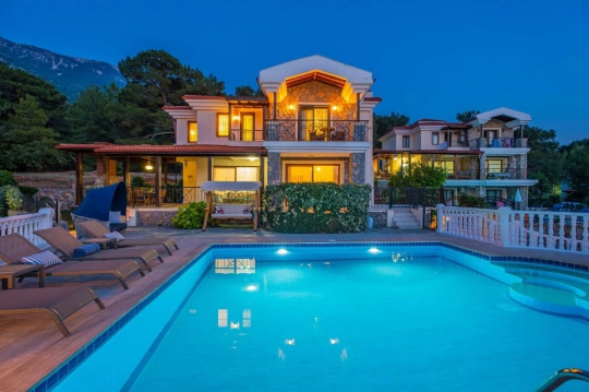 Villa Sereni - Muğla, Fethiye, Ovacık - Deniz manzaralı tatil villası
