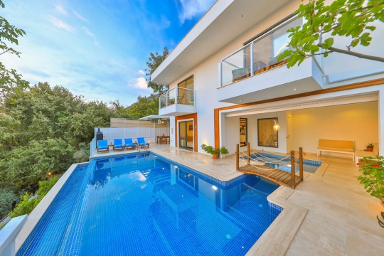 Villa Pınar - Antalya, Kaş, Kalkan / Üzümlü - Deniz manzaralı tatil villası