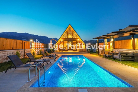 Bungalov 1001 - Antalya, Kaş, Kalkan / Bezirgan - Deniz manzaralı tatil villası
