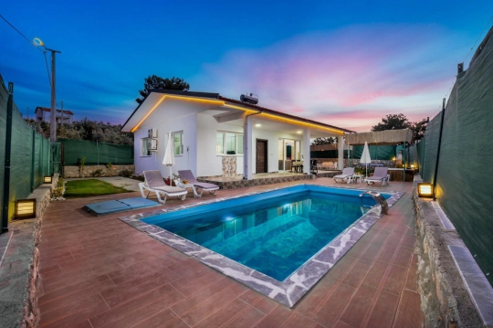 Villa İnce - Muğla, Fethiye, Seydikemer - Deniz manzaralı tatil villası