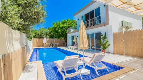 Villa Net - Antalya, Kaş, Kalkan / Üzümlü - Deniz manzaralı tatil villası