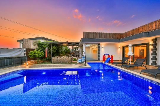 Villa Şeftali - Antalya, Kaş, kalkan / Çavdır - Deniz manzaralı tatil villası