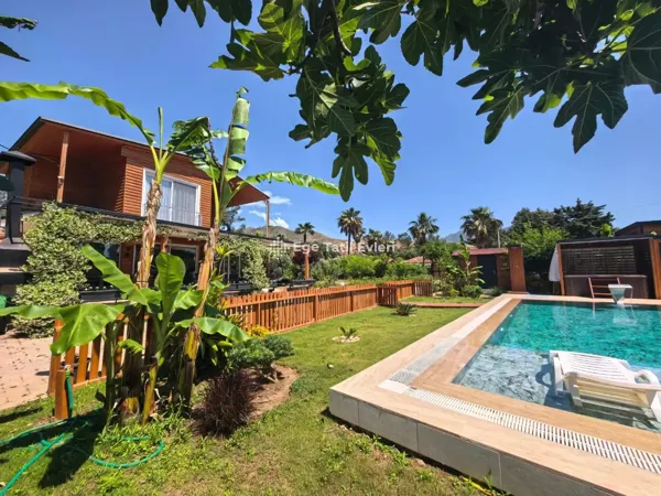 Kalabalık Ailelere Uygun Kiralık Villa