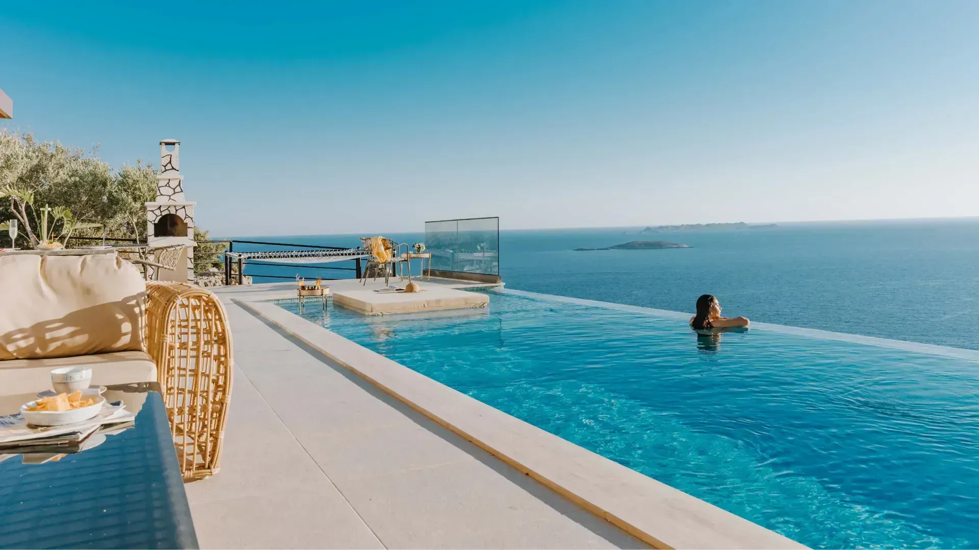 Ana sayfa tanıtım görseli — Eviniz kadar rahat, tatil kadar özel kiralık villalar