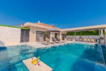 Villa Berathan