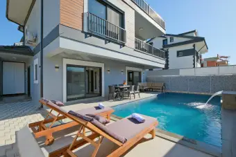 Villa Day 1