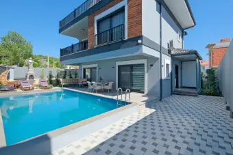 Villa Day 2
