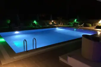 Villa Orka Four Season 1
