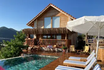 Villa Peanuts