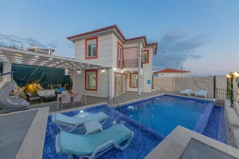 Villa White