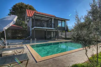 Villa Alaca