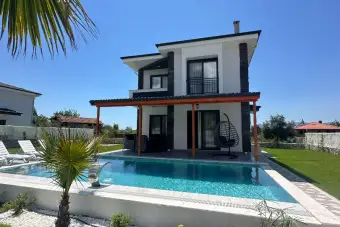 Villa Aura