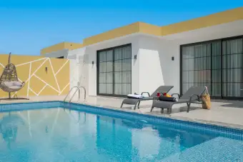Villa Gardens 1