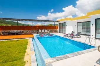 Villa Gardens 2