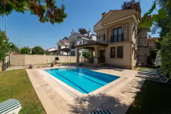 Villa Umberto Çalış