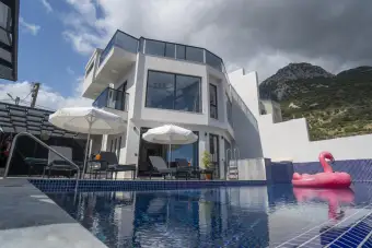Villa Akbel 1