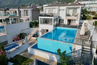 Villa Define