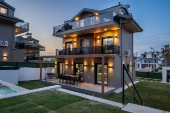 Villa Finity