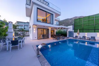 Villa Lovel 1