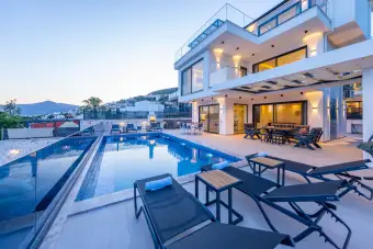 Villa Lovel 2
