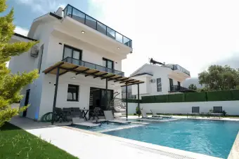 Villa Mirza 1