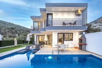 Villa Pamir 2