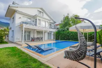 Villa Pelit