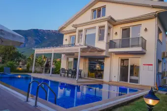 Villa Pelit