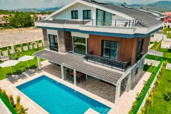 Villa Galaksi Dünya