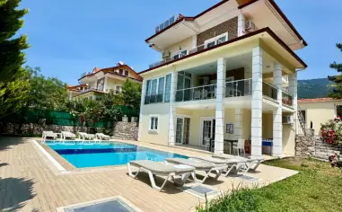 Villa Mina