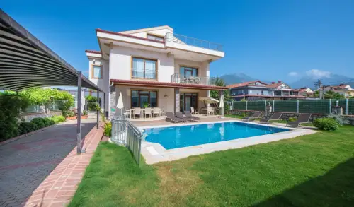 Villa Gold