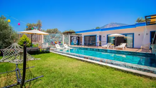 Villa Poker House