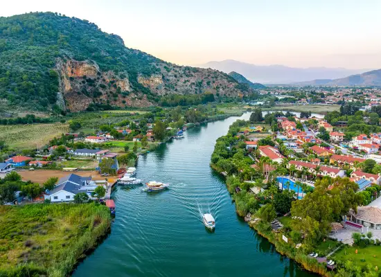 Köyceğiz Kiralık Villa | Doğa İçinde, Göl Manzaralı Tatil Villaları